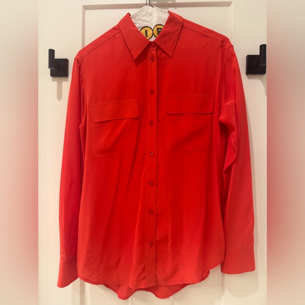 Equipment red silk long-sleeved shirt. Size XS